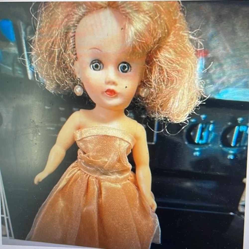 VTG Revlon Doll 1950's